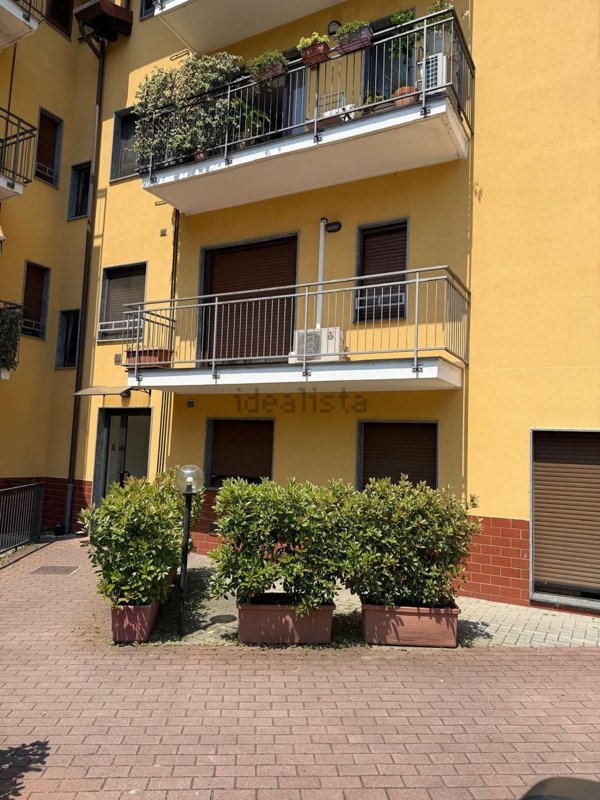 appartamento in affitto a Milano in zona Baggio
