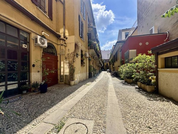 appartamento in affitto a Milano in zona Porta Genova