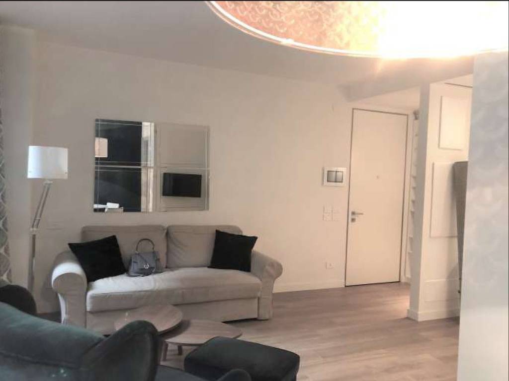 appartamento in affitto a Milano in zona Cadorna