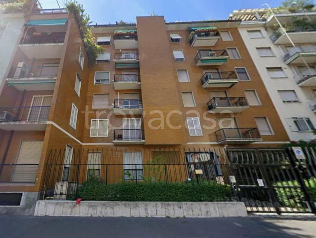 appartamento in affitto a Milano in zona Bocconi