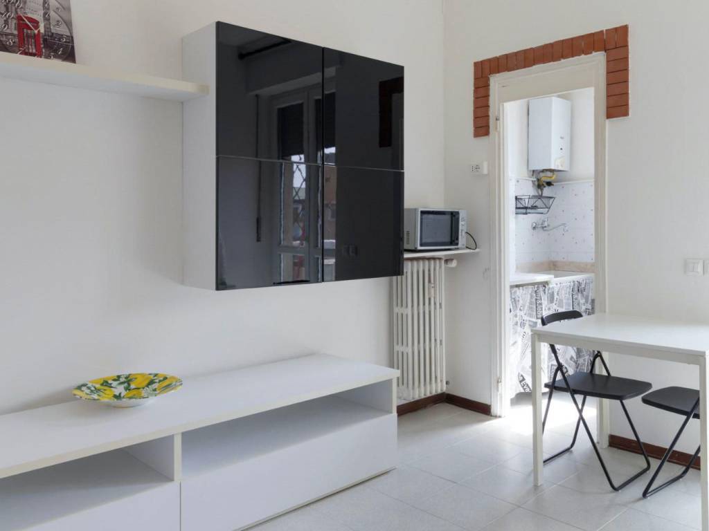 appartamento in affitto a Milano in zona Lorenteggio