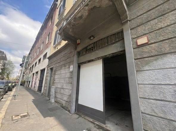 negozio in affitto a Milano in zona Isola