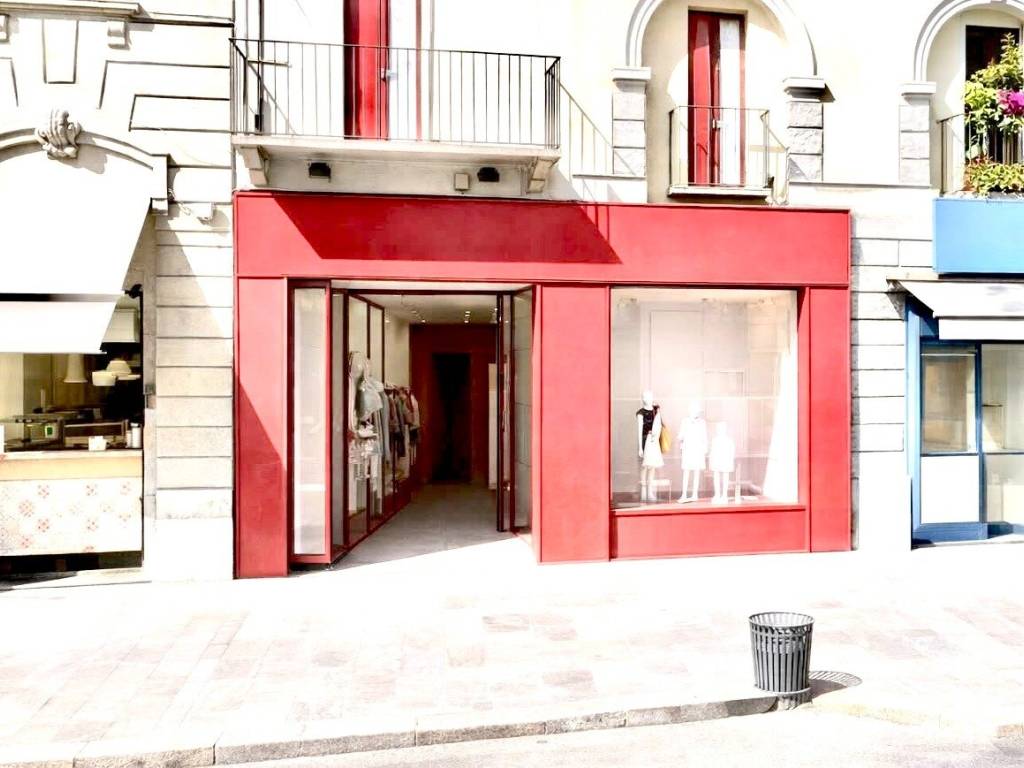 negozio in affitto a Milano in zona Centro Direzionale