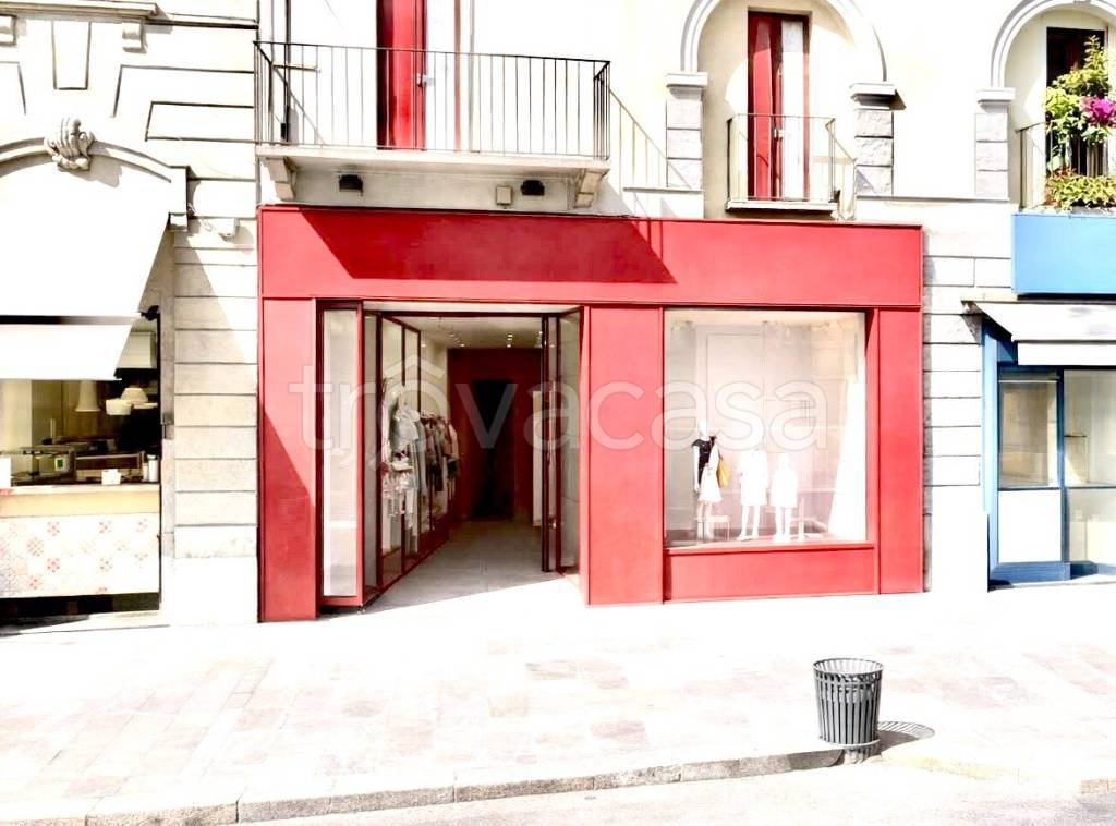 negozio in affitto a Milano in zona Loreto