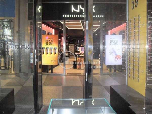 negozio in affitto a Milano