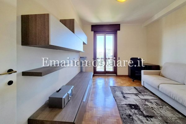 appartamento in affitto a Milano in zona Lorenteggio