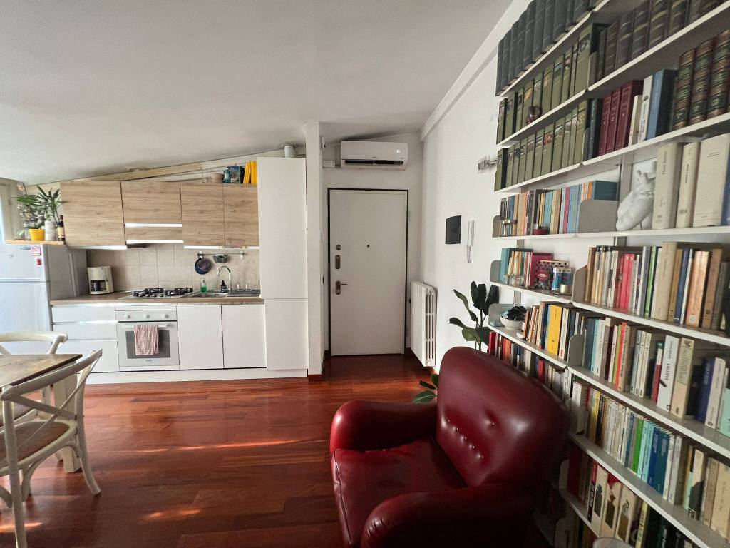 appartamento in affitto a Milano in zona Isola