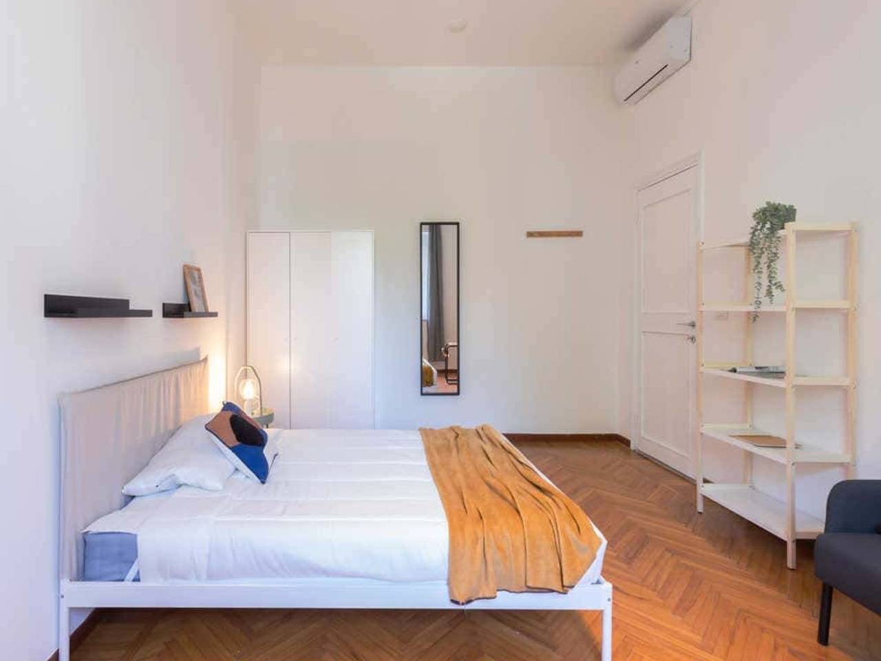 negozio in affitto a Milano in zona Cadorna