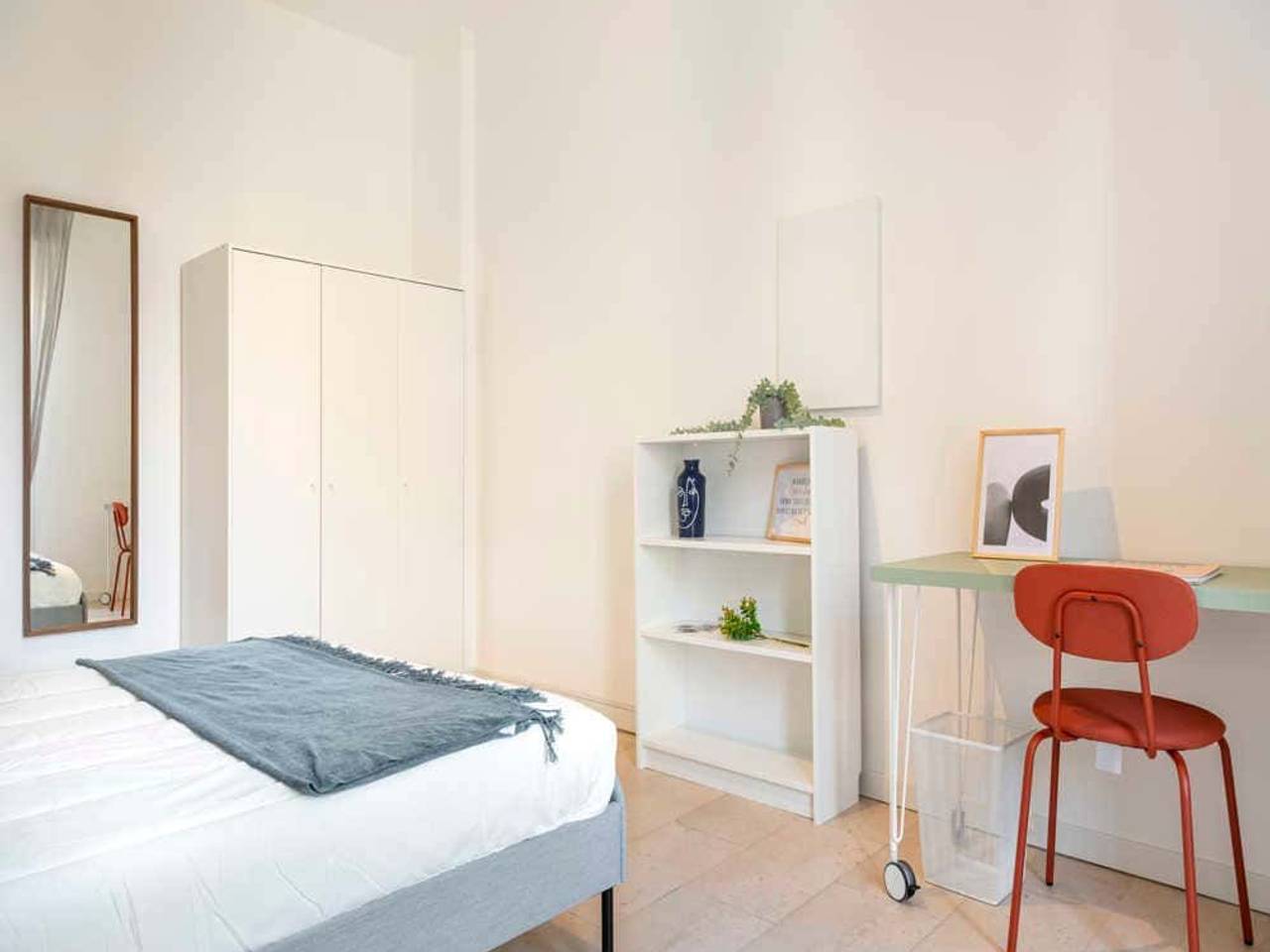 negozio in affitto a Milano in zona Lorenteggio