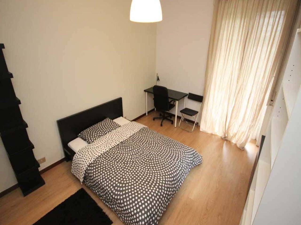 negozio in affitto a Milano in zona Lorenteggio