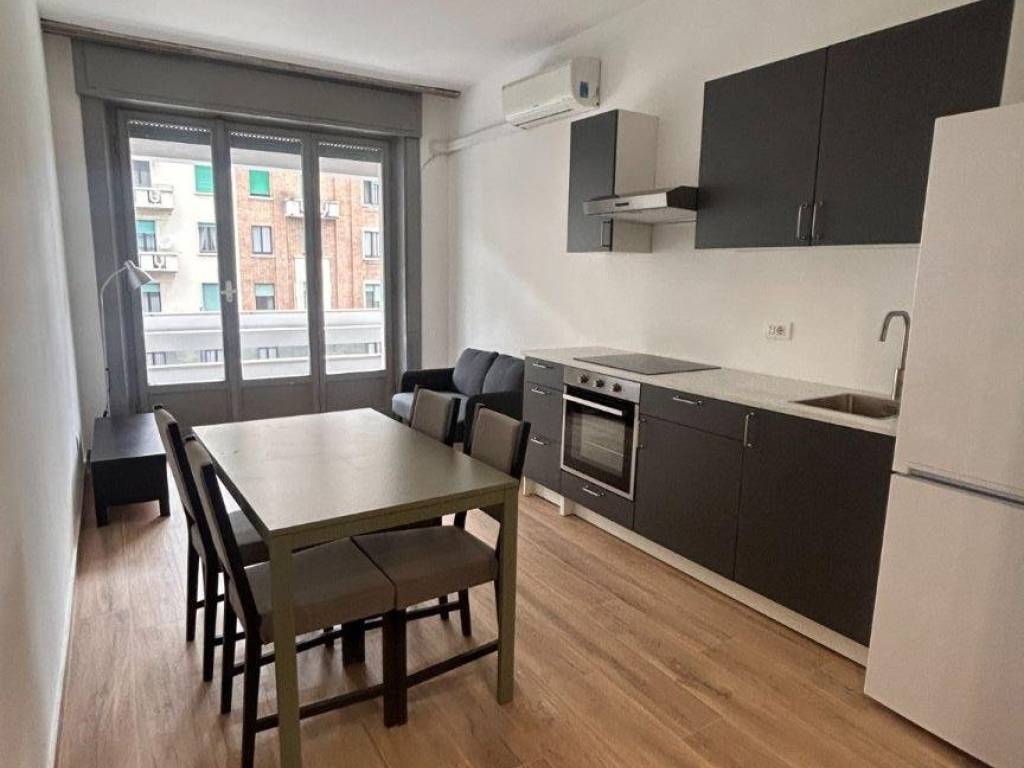 appartamento in affitto a Milano in zona Centro Direzionale
