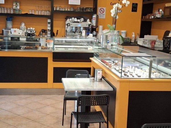negozio in affitto a Milano in zona Isola