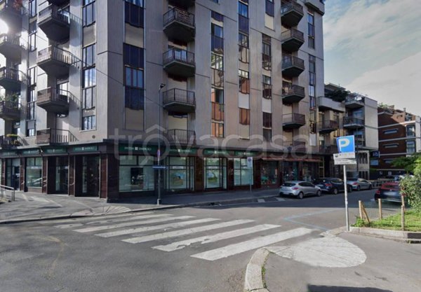 negozio in affitto a Milano in zona Città Studi
