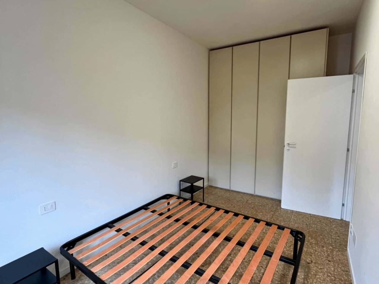 negozio in affitto a Milano in zona Piazzale Lodi
