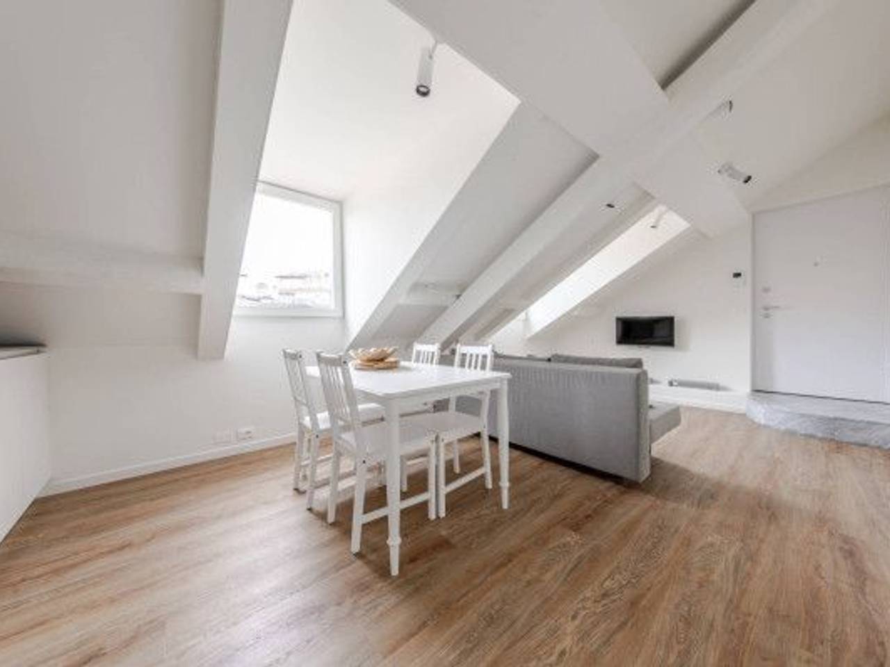 appartamento in affitto a Milano in zona Sant'Ambrogio