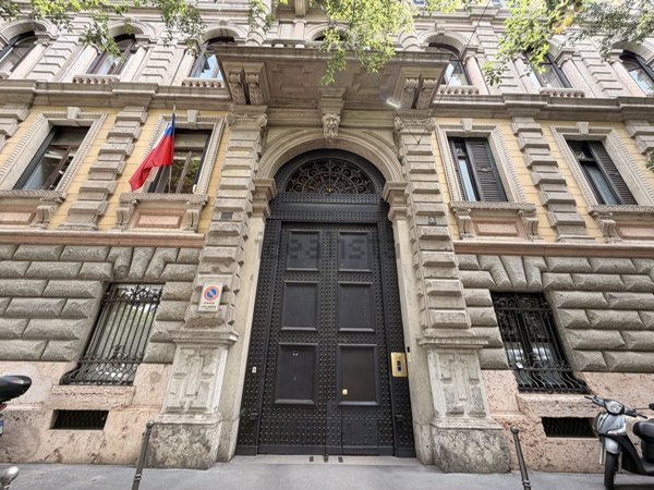 appartamento in affitto a Milano in zona Cadorna