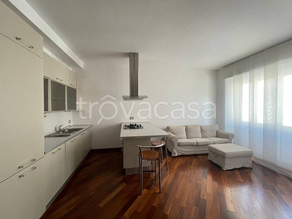 appartamento in affitto a Milano in zona Isola