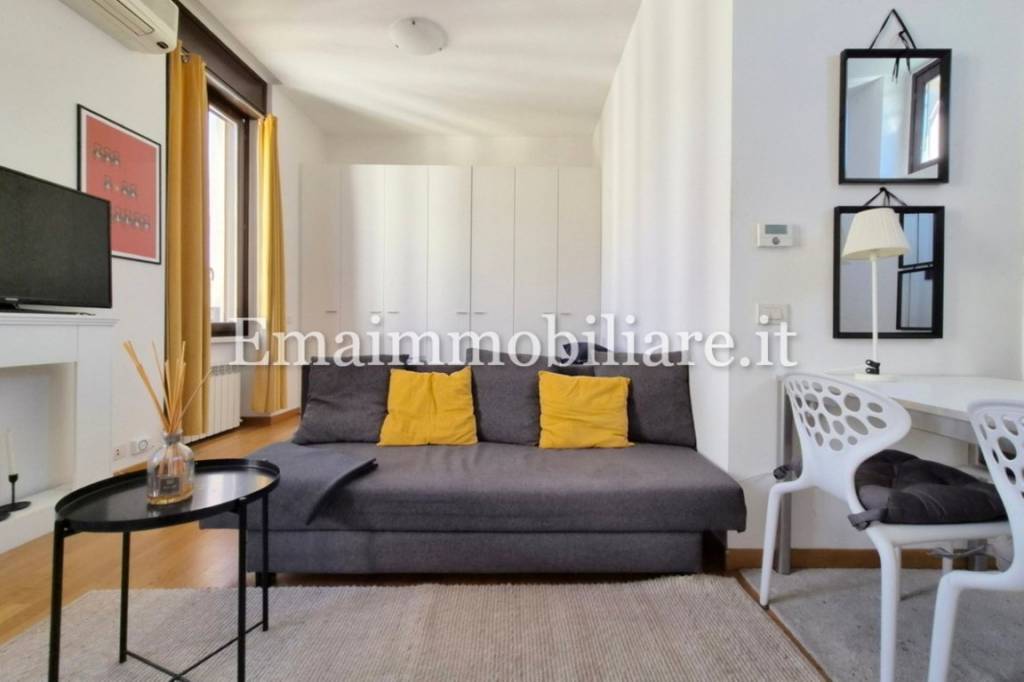 appartamento in affitto a Milano in zona Centro Direzionale