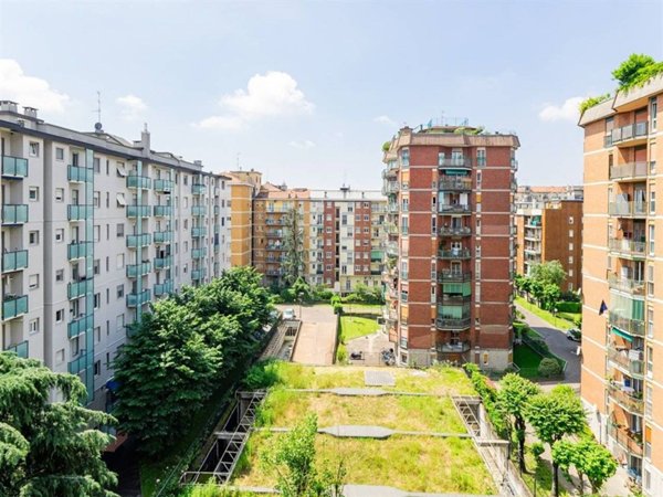 appartamento in affitto a Milano in zona Lorenteggio