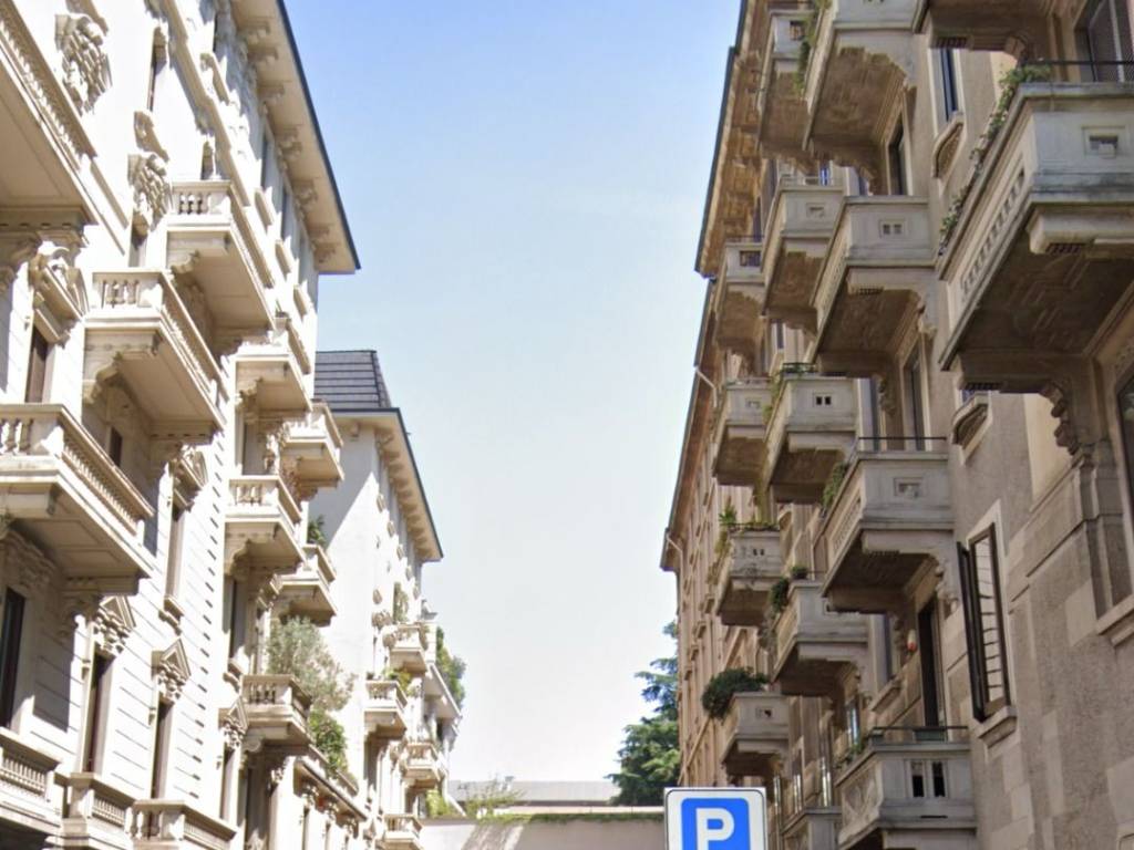 appartamento in affitto a Milano in zona Porta Nuova