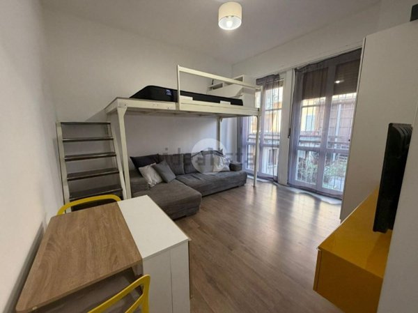 appartamento in affitto a Milano in zona Lorenteggio