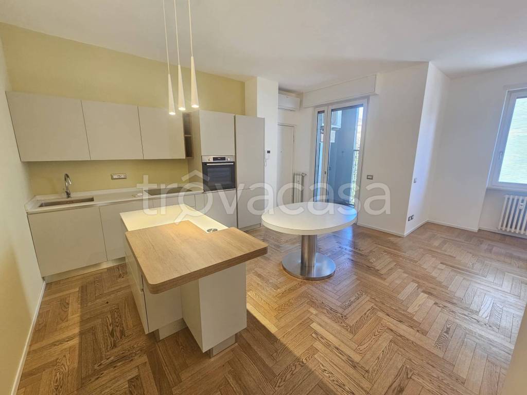 appartamento in affitto a Milano in zona Sempione
