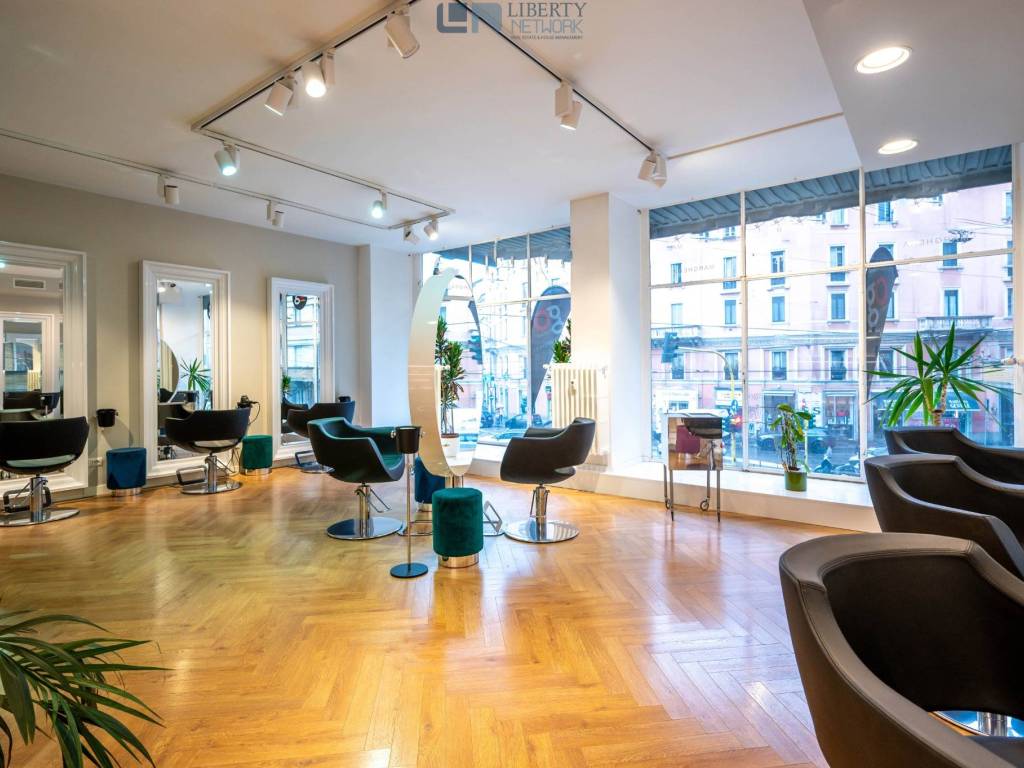 negozio in affitto a Milano in zona Solari