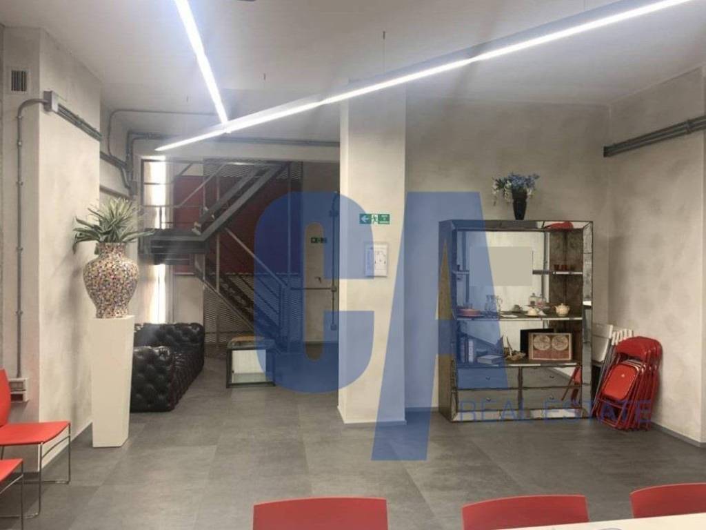 negozio in affitto a Milano
