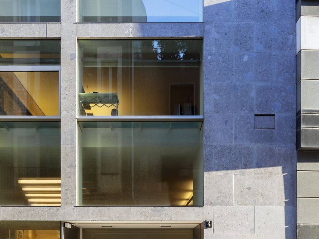 intera palazzina in affitto a Milano