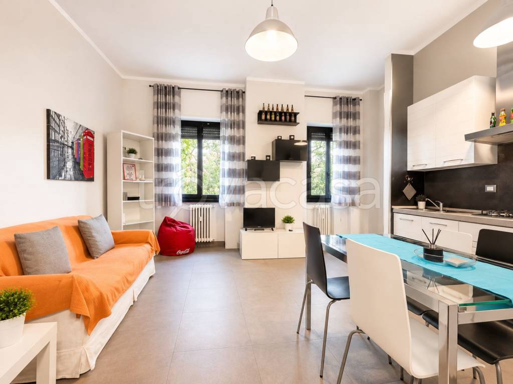 appartamento in affitto a Milano in zona Guastalla