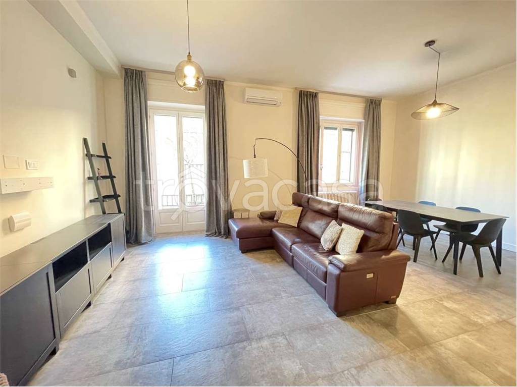 appartamento in affitto a Milano in zona Centro Direzionale