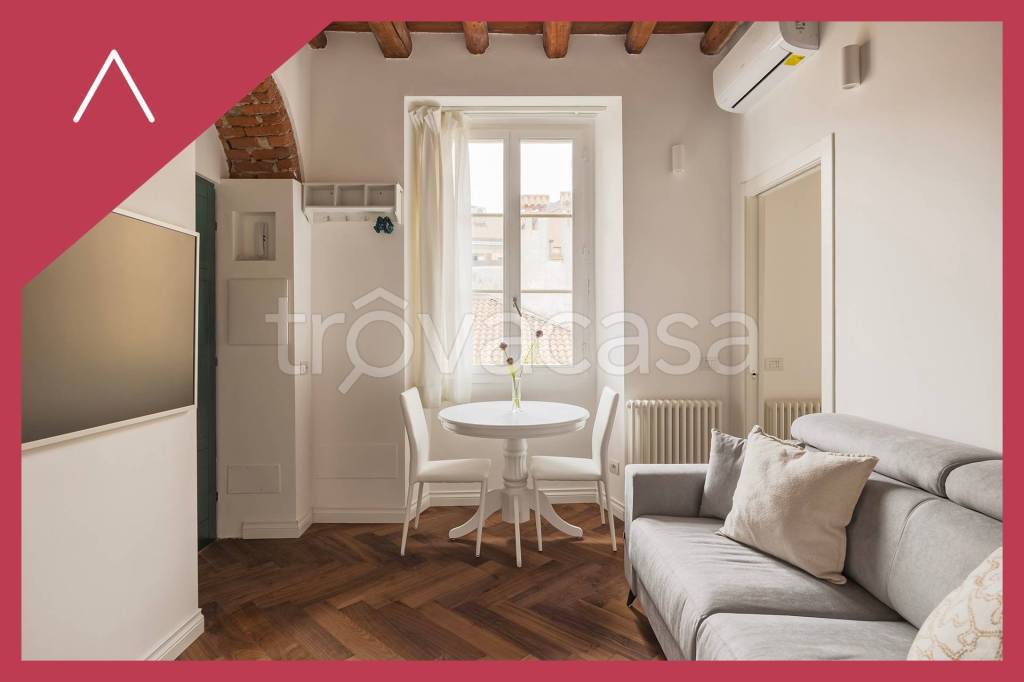appartamento in affitto a Milano in zona Porta Genova