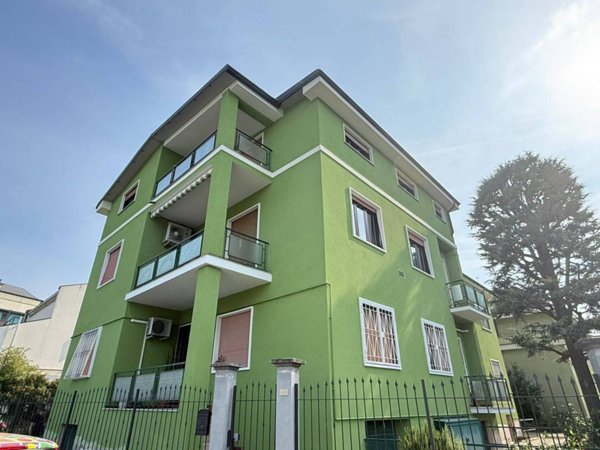 appartamento in affitto a Milano in zona Baggio