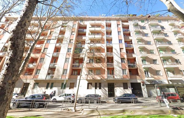 appartamento in affitto a Milano in zona Lorenteggio