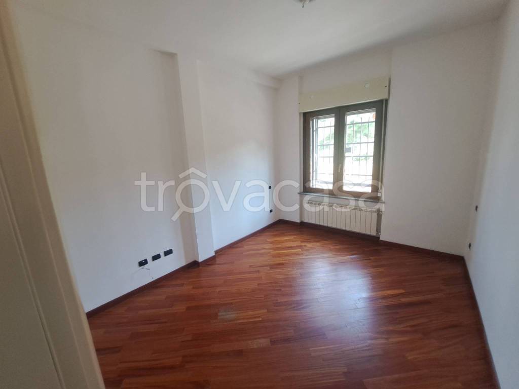 appartamento in affitto a Milano in zona Baggio