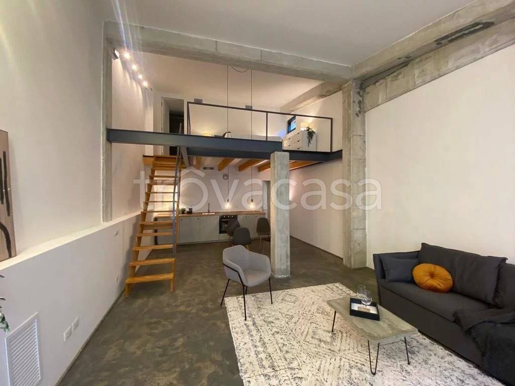 appartamento in affitto a Milano