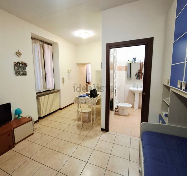 appartamento in affitto a Milano in zona Lorenteggio