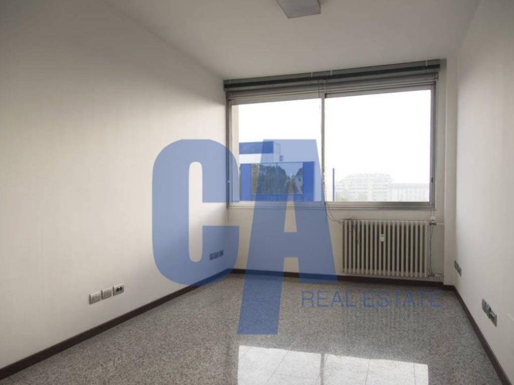 ufficio in affitto a Milano in zona Affori
