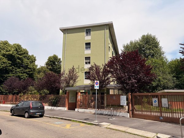 appartamento in affitto a Milano in zona Baggio