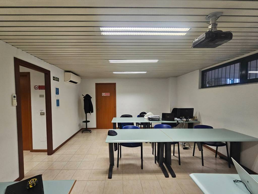 ufficio in affitto a Milano