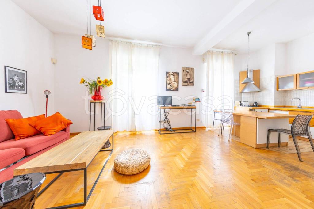 appartamento in affitto a Milano