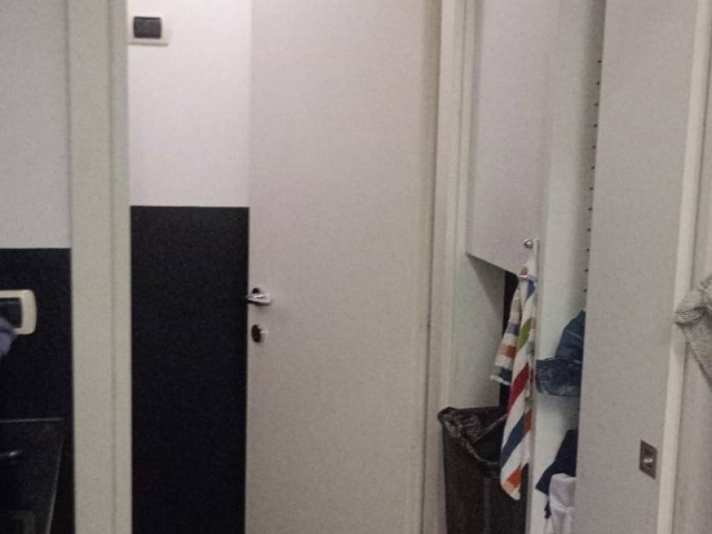 negozio in affitto a Milano