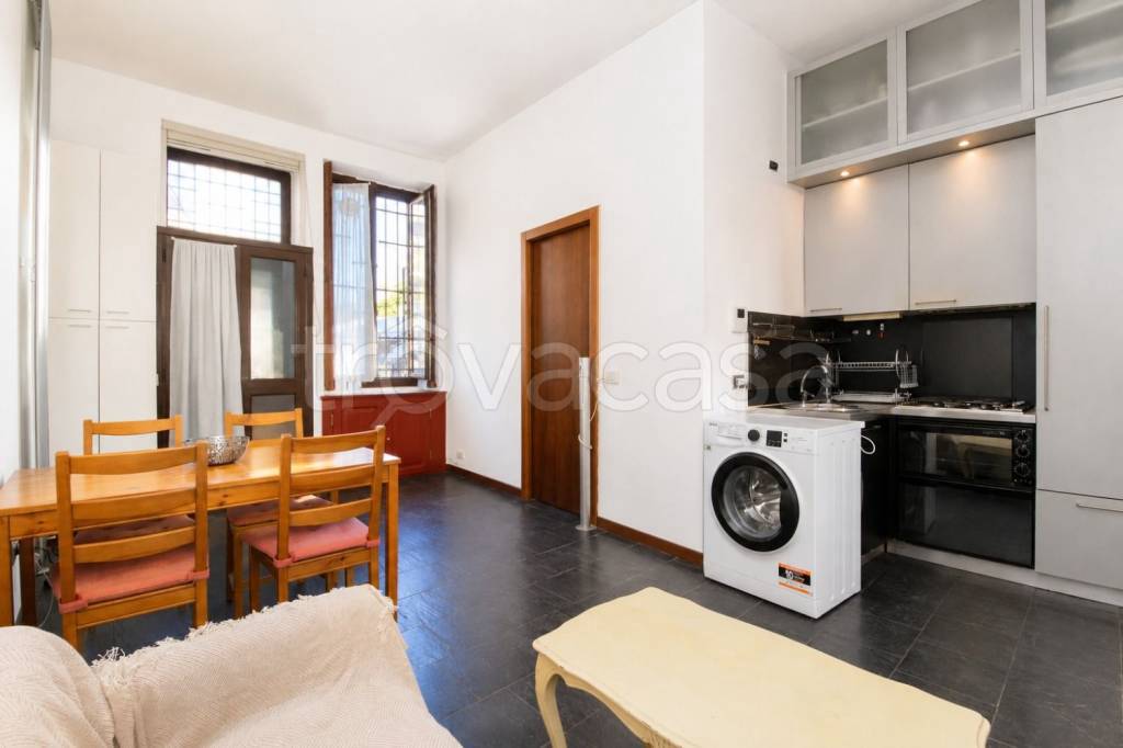 appartamento in affitto a Milano in zona Barona