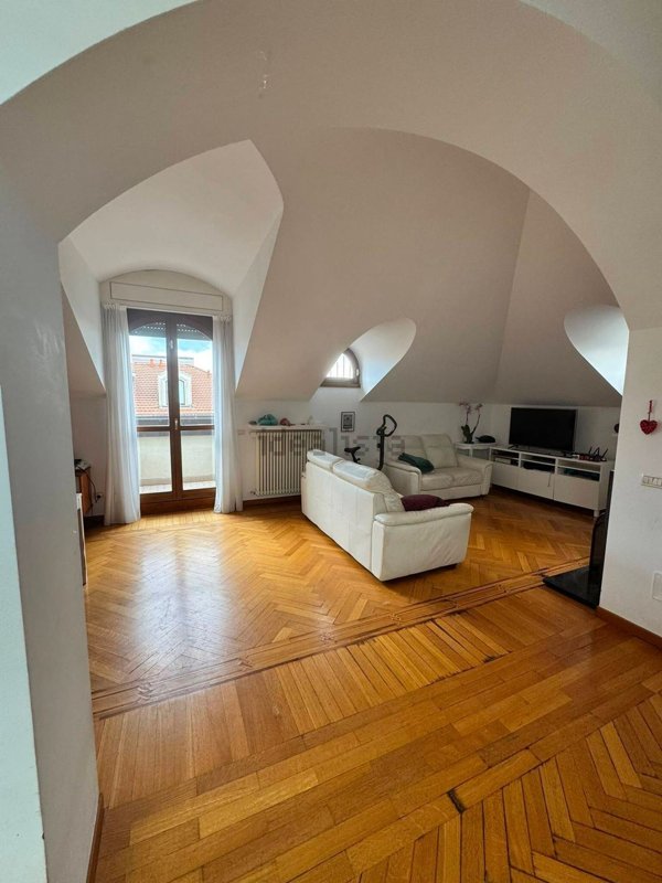appartamento in affitto a Milano in zona Porta Magenta