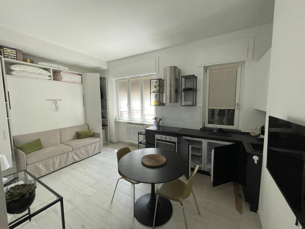 appartamento in affitto a Milano in zona Famagosta