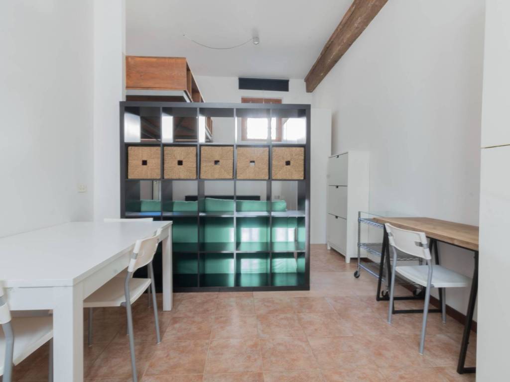 appartamento in affitto a Milano in zona Guastalla