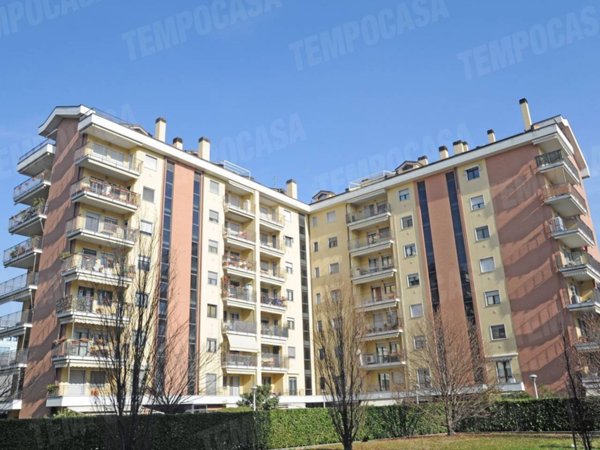 negozio in affitto a Milano in zona Niguarda