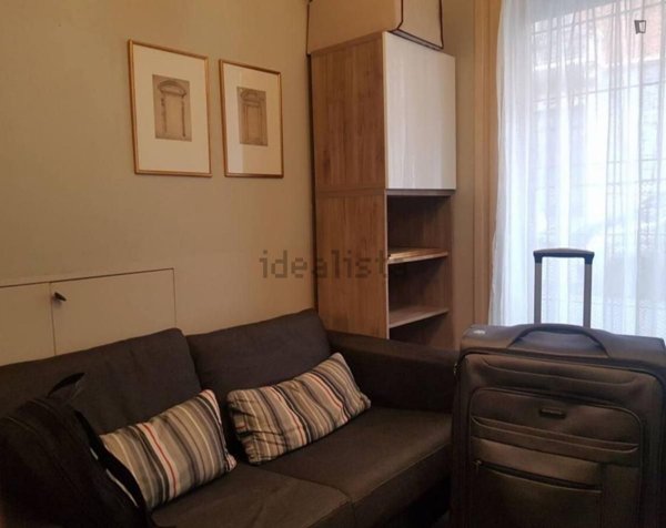 appartamento in affitto a Milano in zona Porta Genova