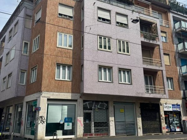 negozio in affitto a Milano
