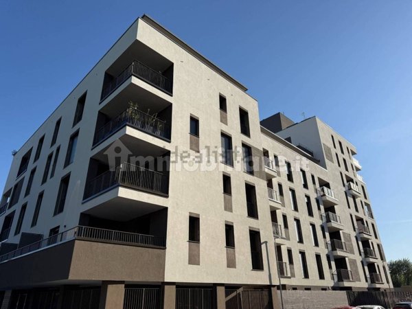 appartamento in affitto a Milano in zona Lorenteggio